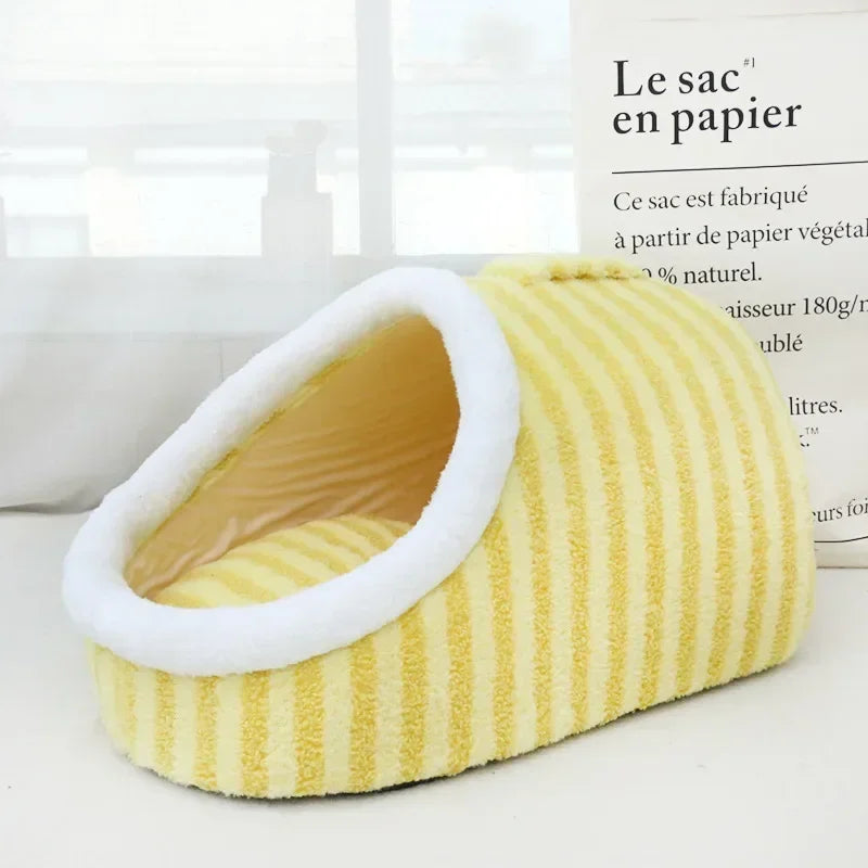 Warm Nest Frenchie Bed