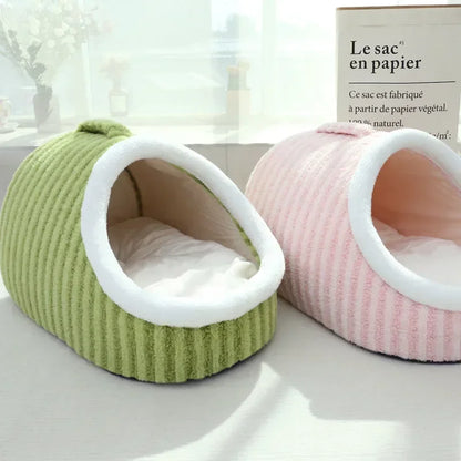 Warm Nest Frenchie Bed